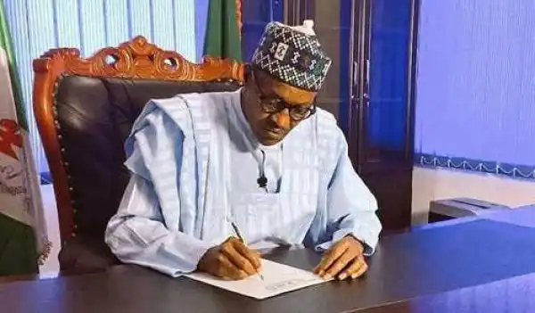 Finally, President Buhari Reveals What His Government Will Do with Trillions of Naira Recovered From Corrupt Nigerian Politicians